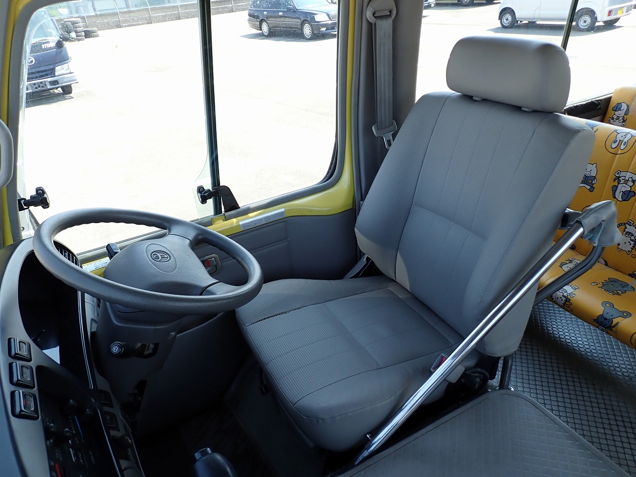 TOYOTA Coaster
