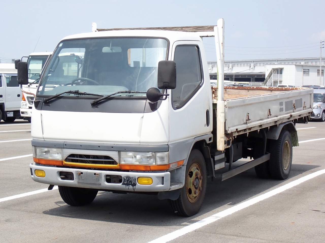 MITSUBISHI Canter