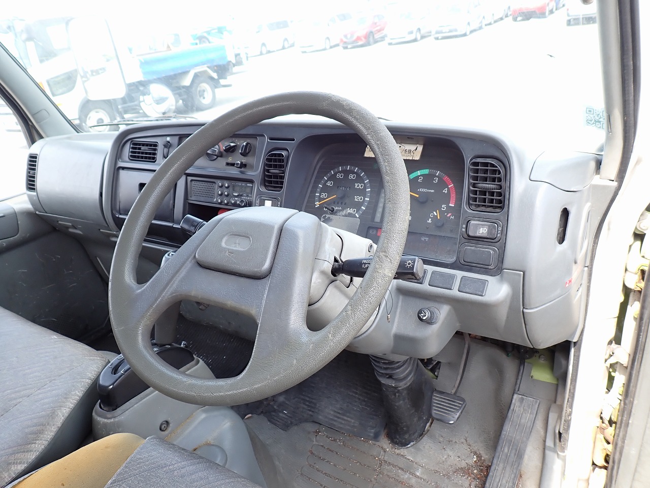 MITSUBISHI Canter