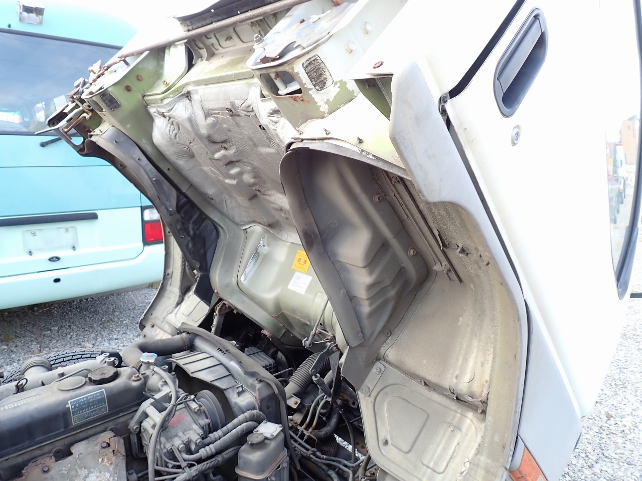 MITSUBISHI Canter