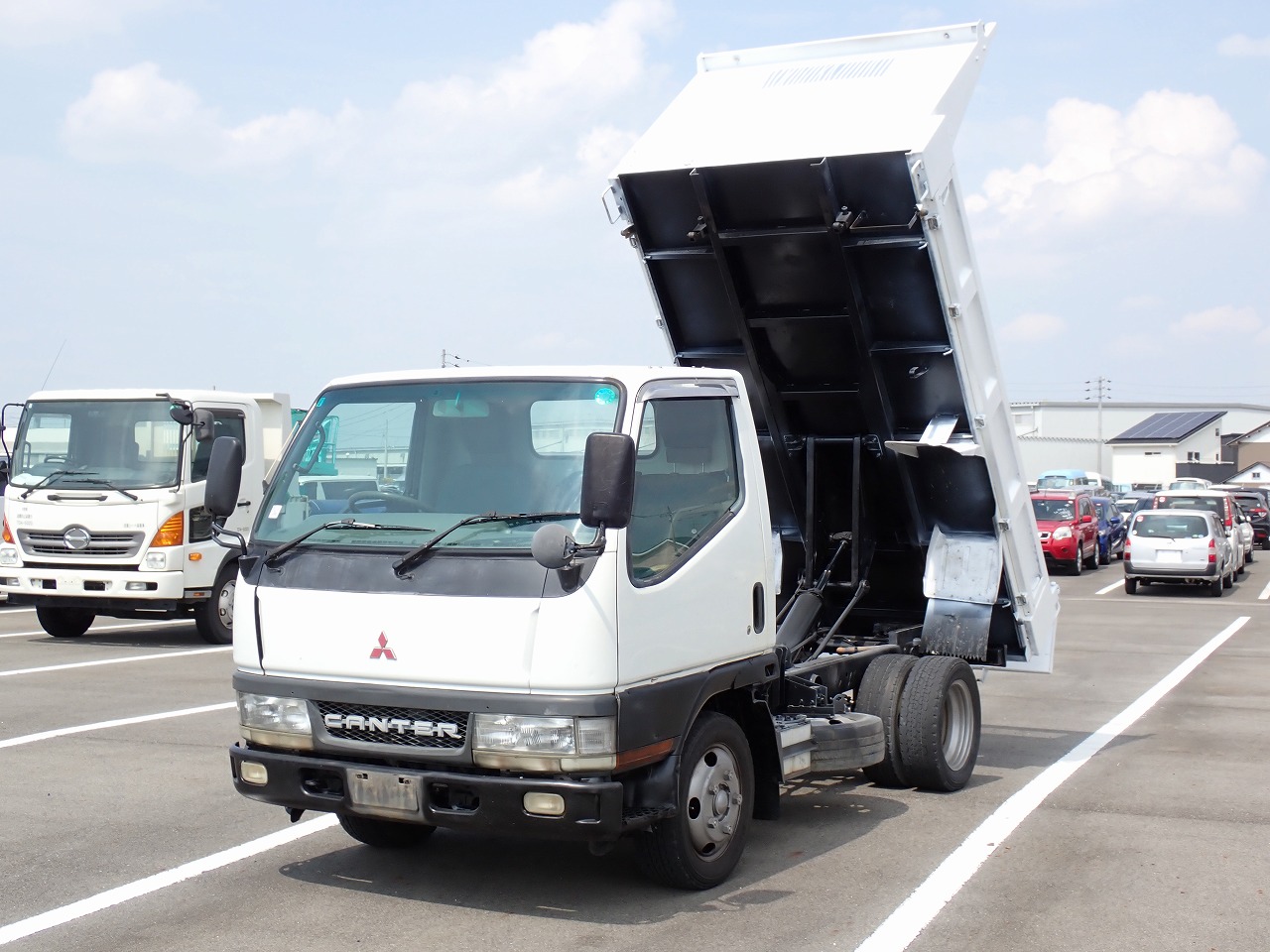 MITSUBISHI Canter