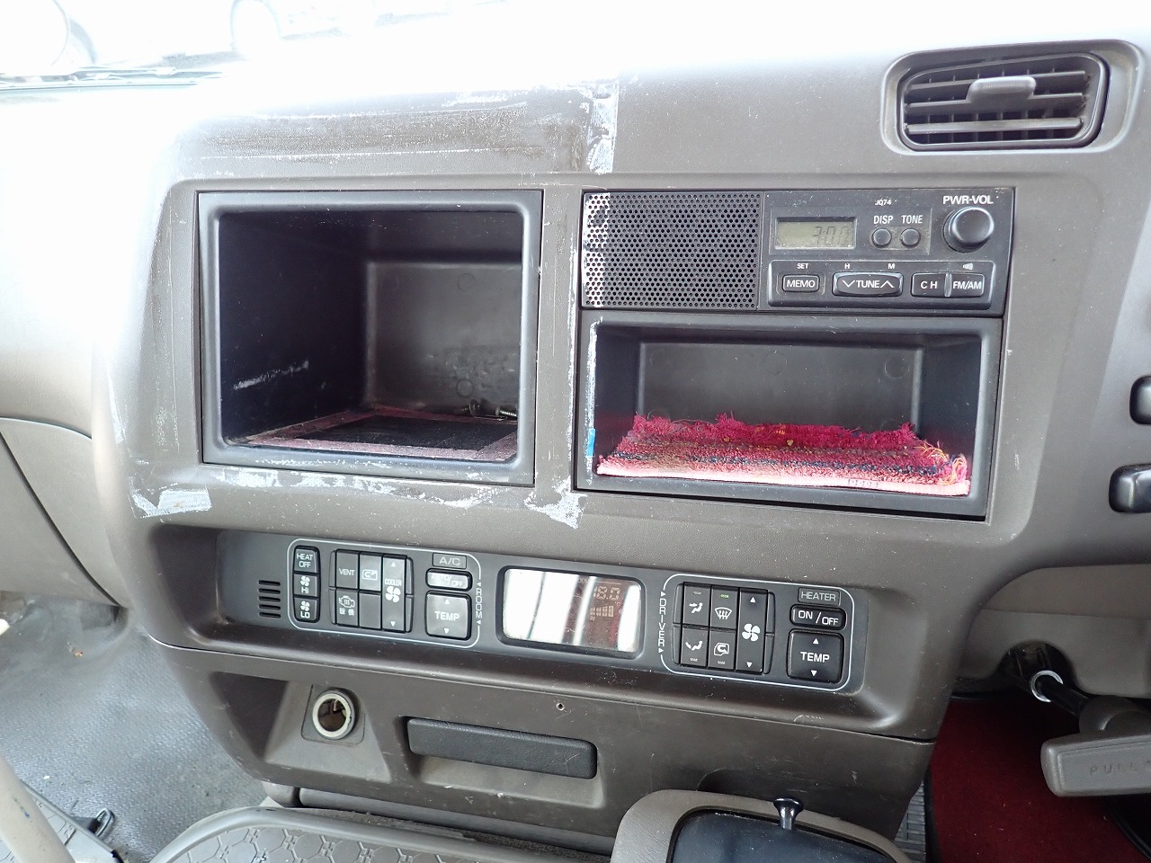 MITSUBISHI Rosa