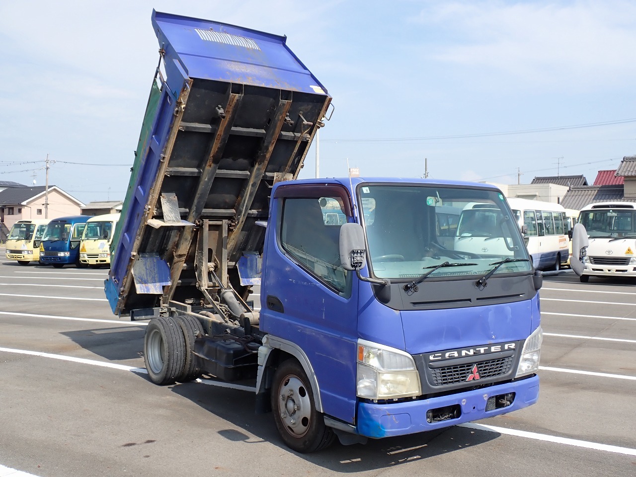 MITSUBISHI Canter