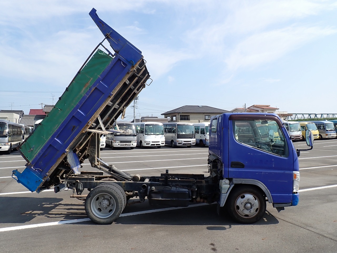 MITSUBISHI Canter