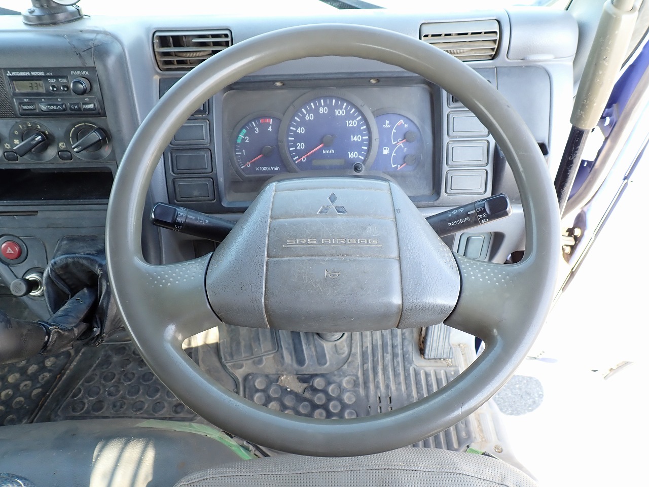 MITSUBISHI Canter