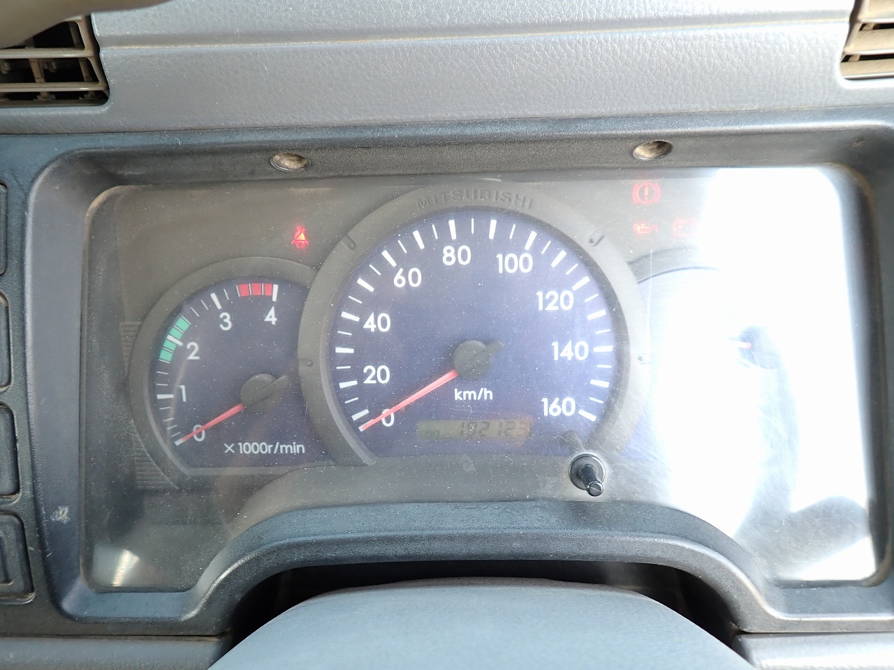 MITSUBISHI Canter