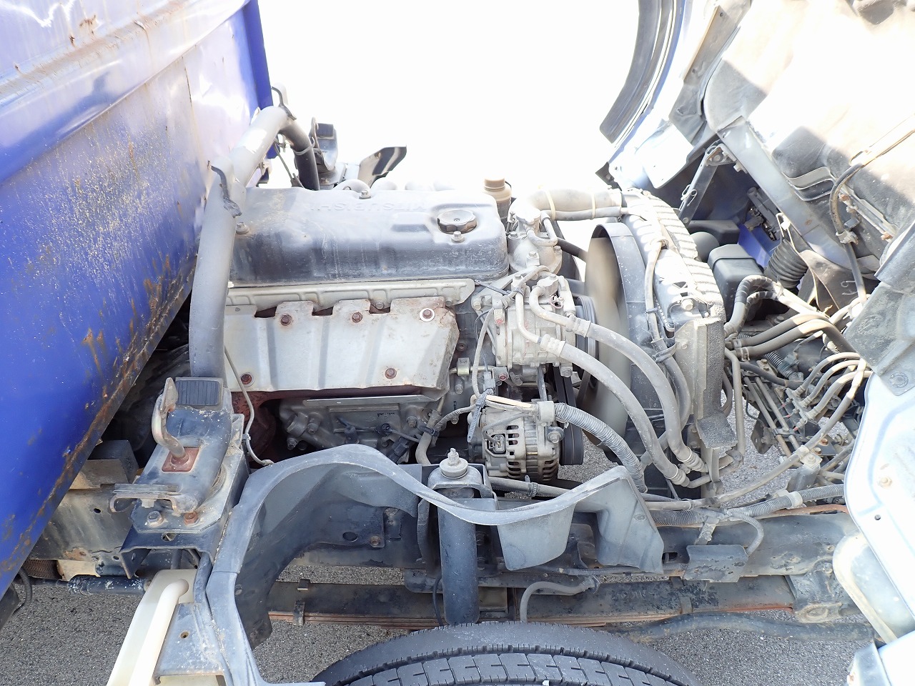 MITSUBISHI Canter