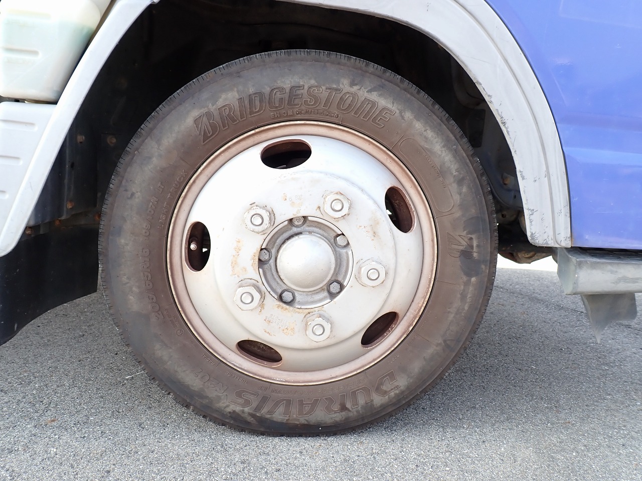 MITSUBISHI Canter