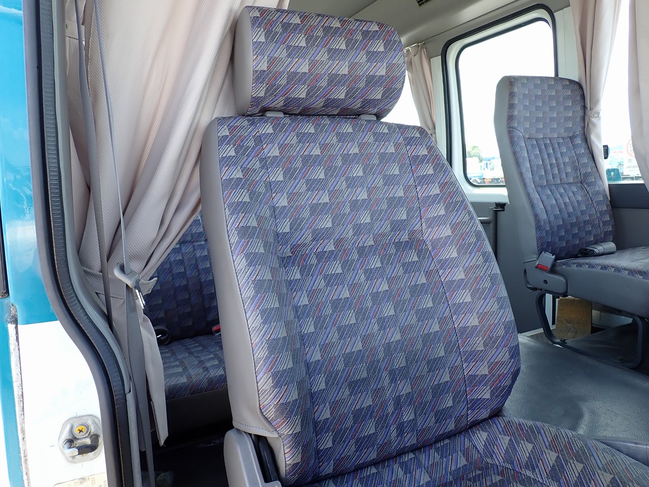 NISSAN Civilian Bus