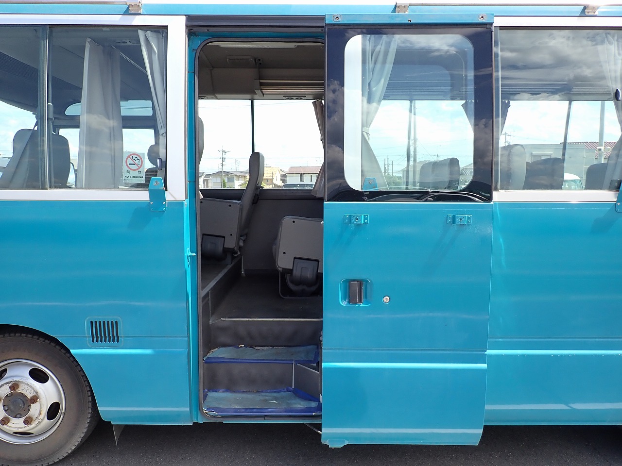 NISSAN Civilian Bus