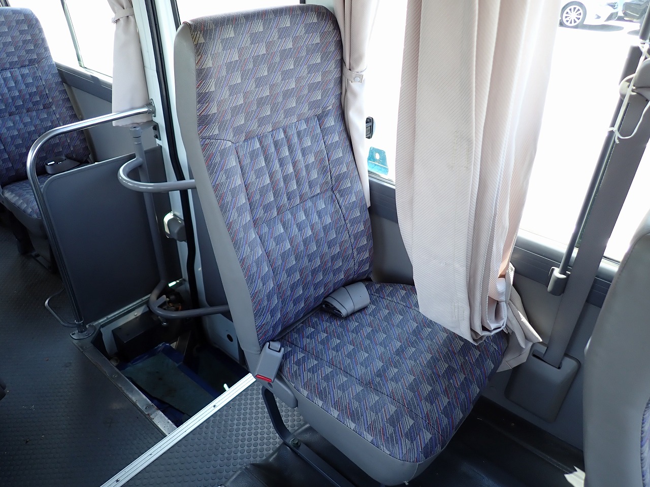 NISSAN Civilian Bus