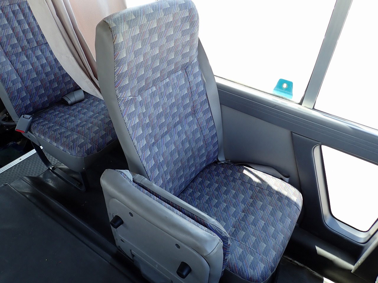 NISSAN Civilian Bus