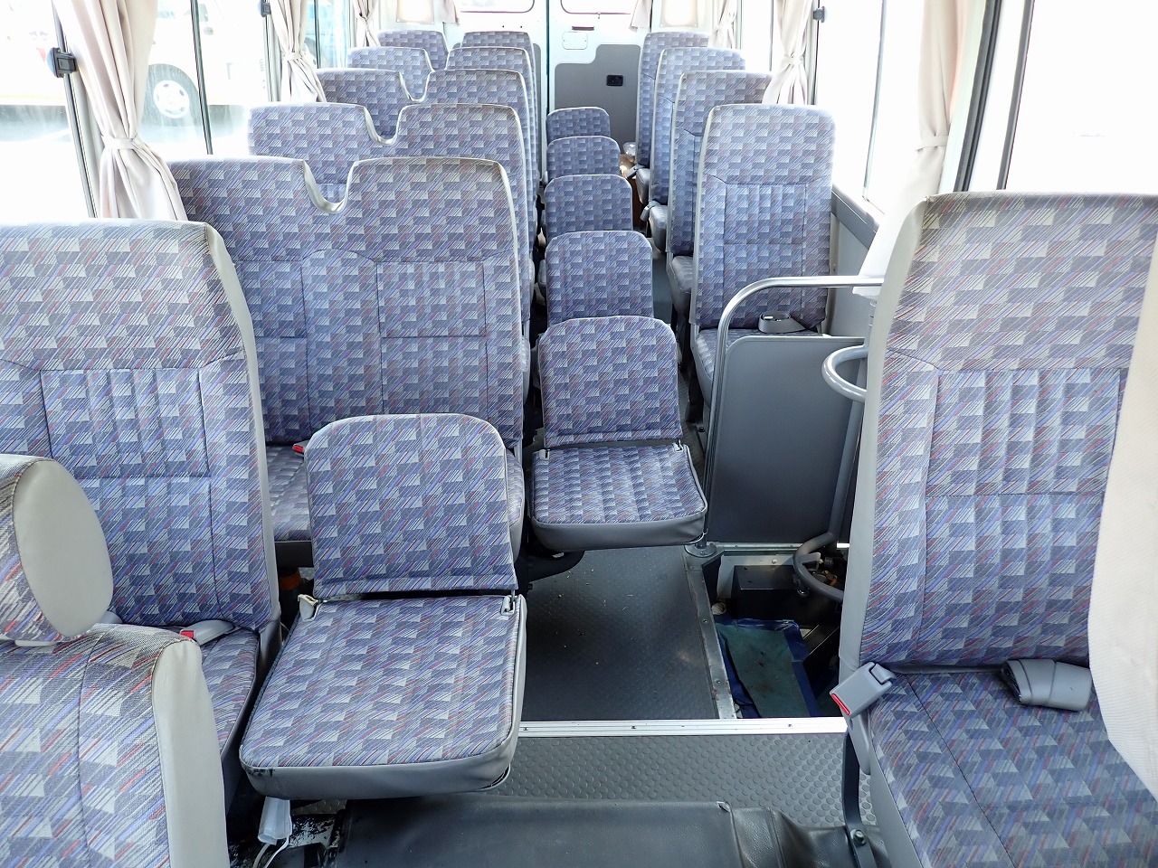 NISSAN Civilian Bus