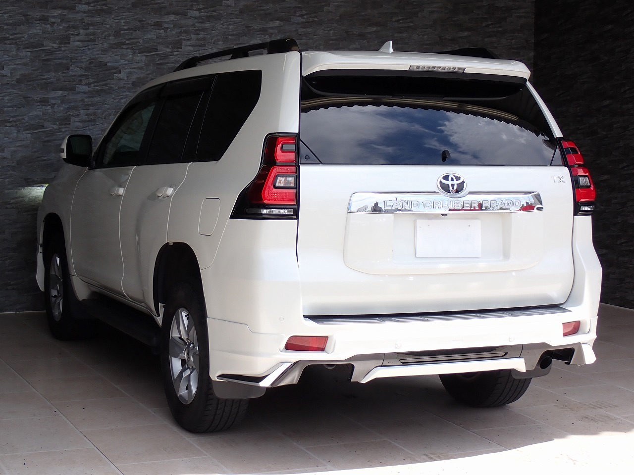 TOYOTA Land Cruiser Prado