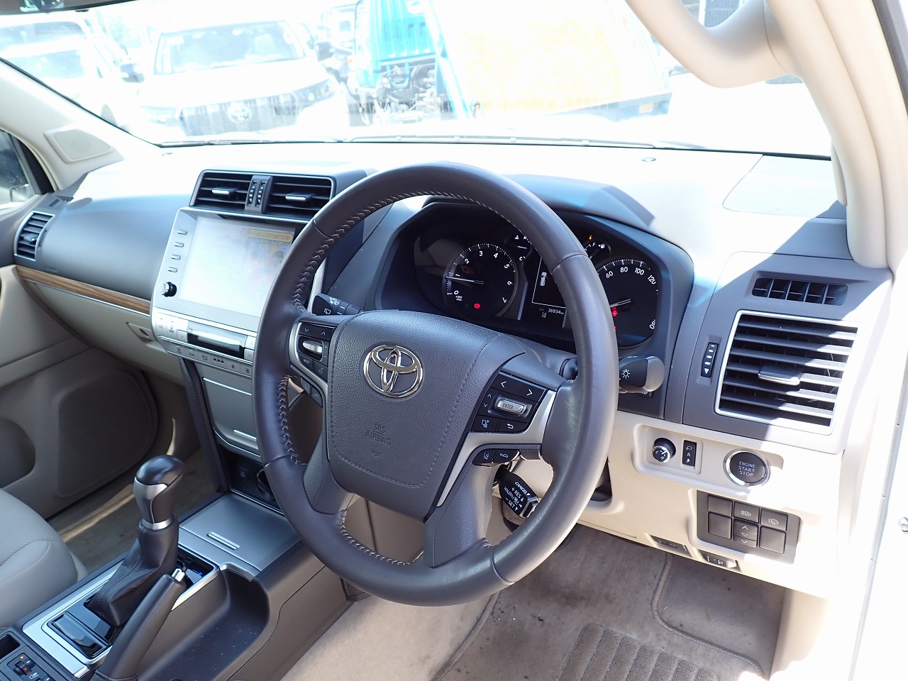 TOYOTA Land Cruiser Prado