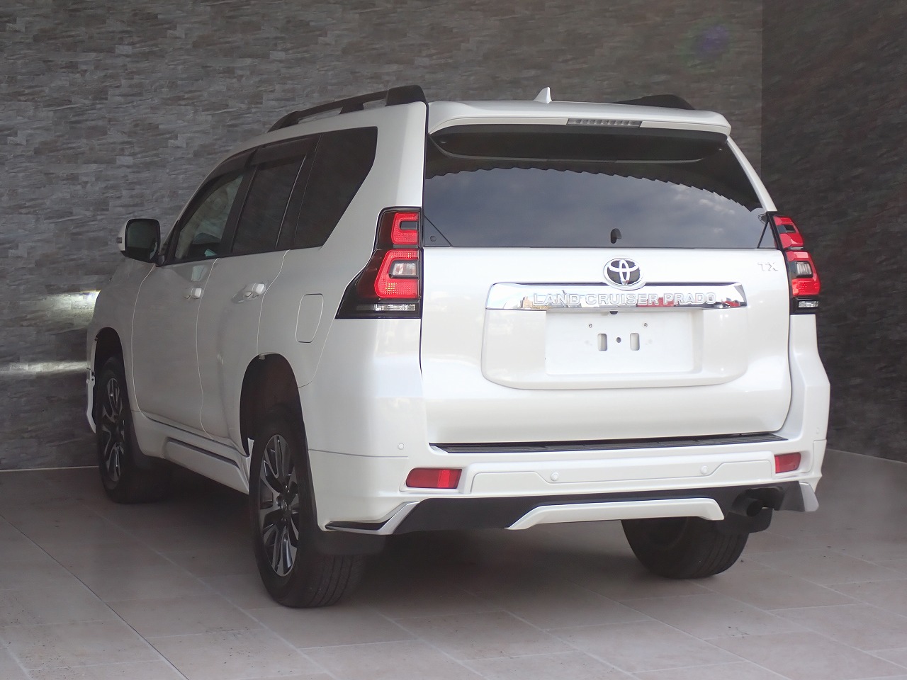 TOYOTA Land Cruiser Prado