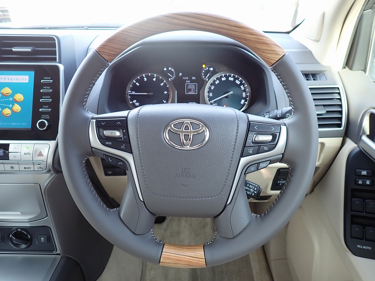 TOYOTA Land Cruiser Prado