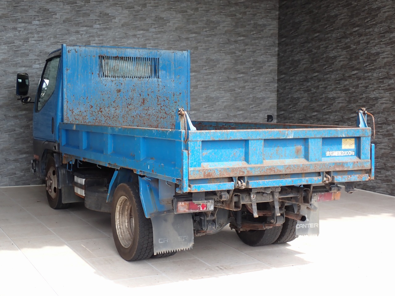 MITSUBISHI Canter