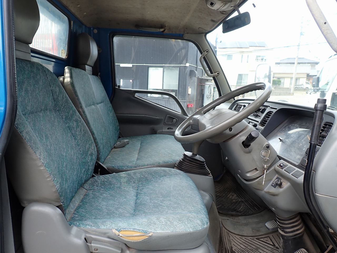 MITSUBISHI Canter