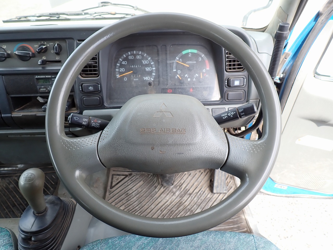 MITSUBISHI Canter