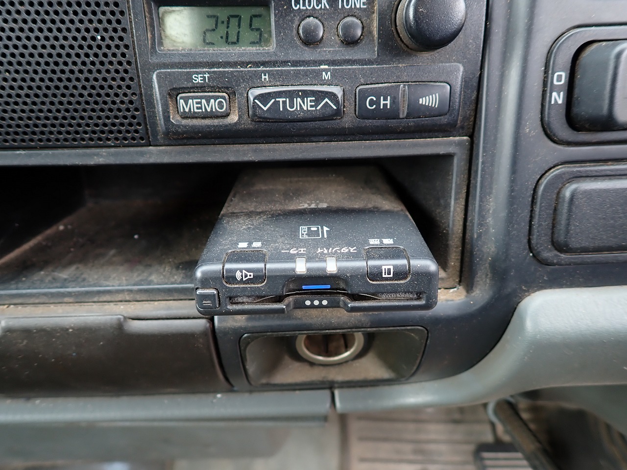 MITSUBISHI Canter