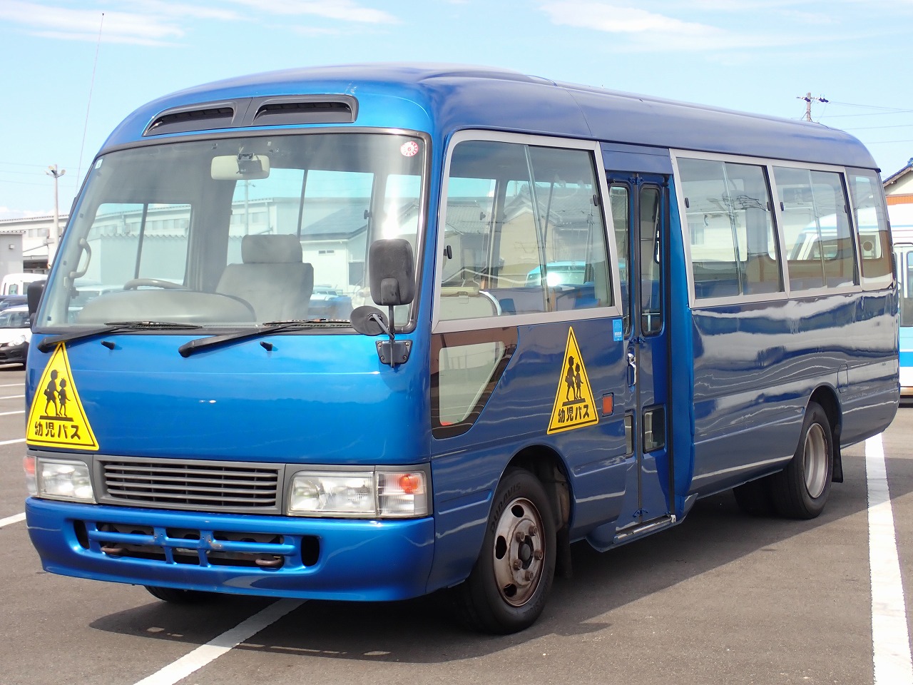 TOYOTA Coaster