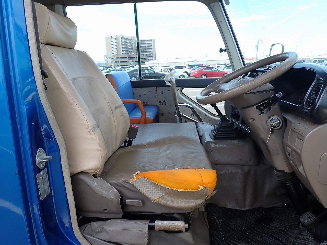 TOYOTA Coaster