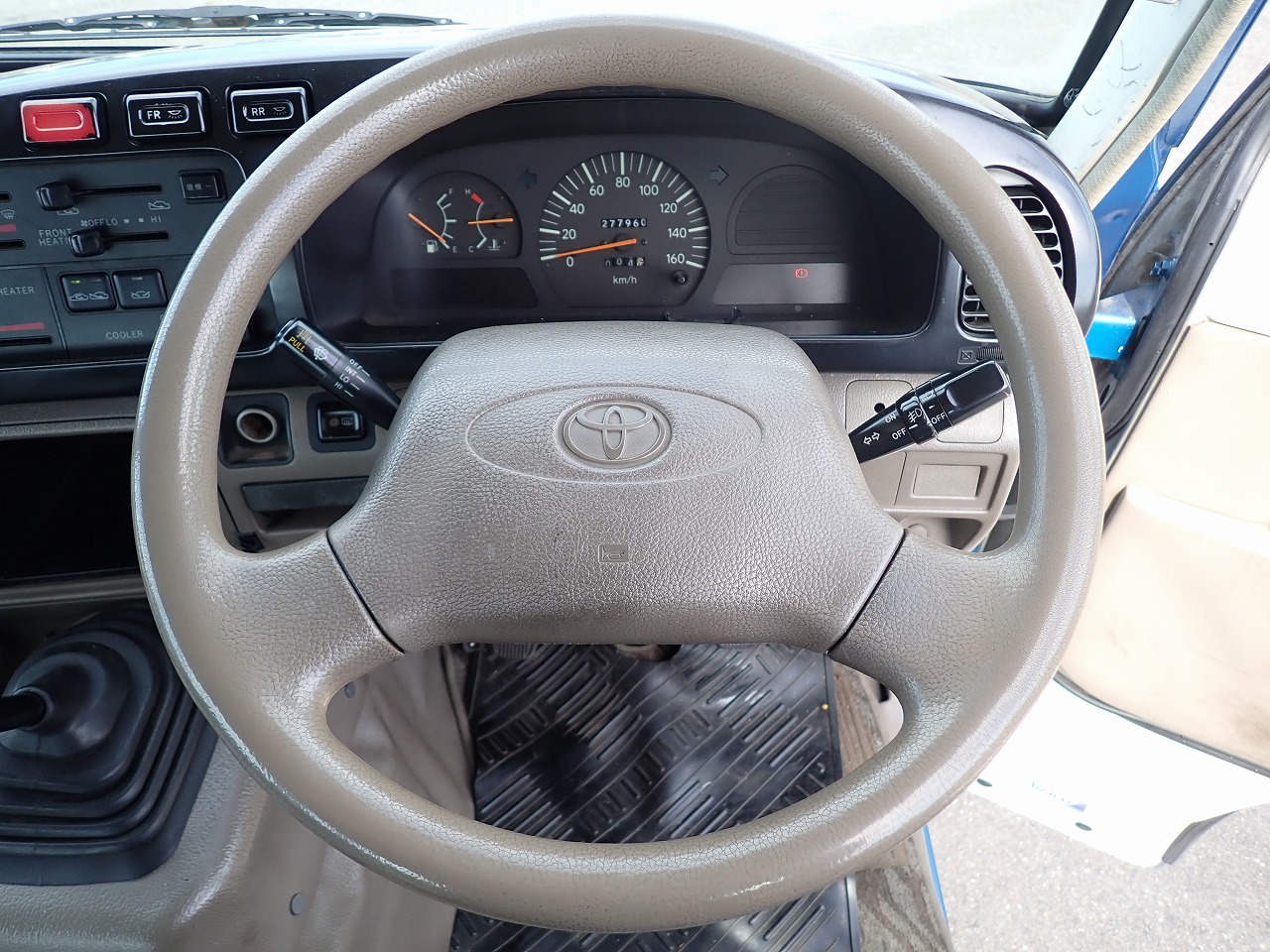 TOYOTA Coaster