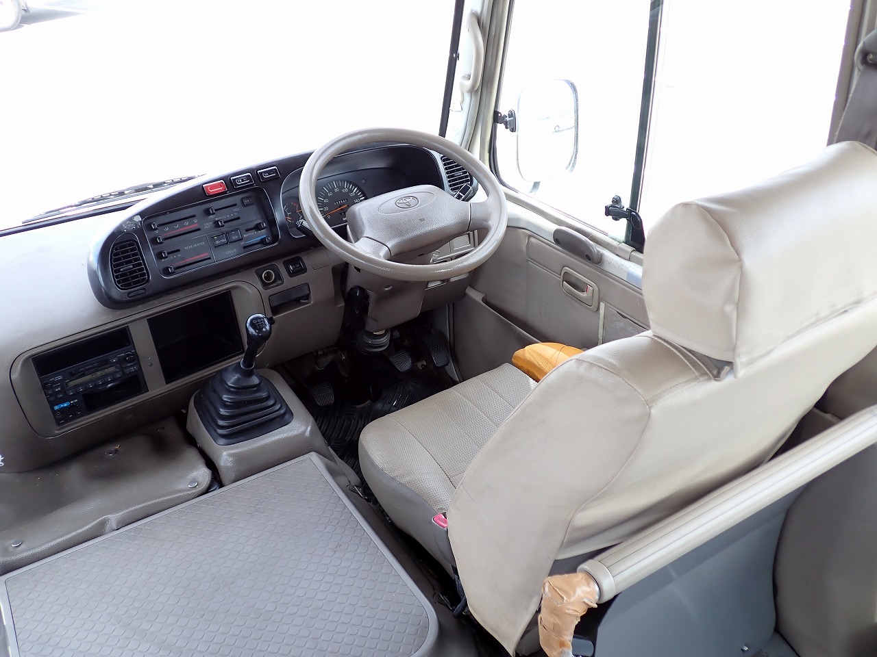 TOYOTA Coaster
