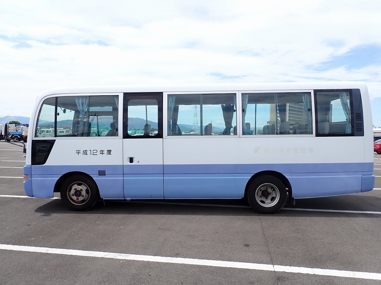 NISSAN Civilian Bus