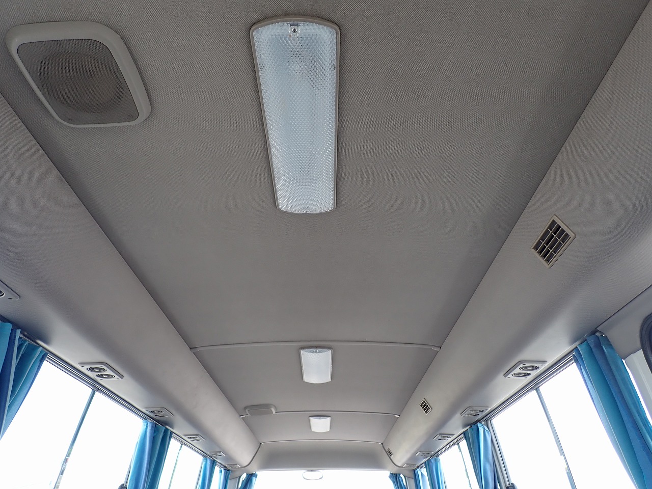 NISSAN Civilian Bus
