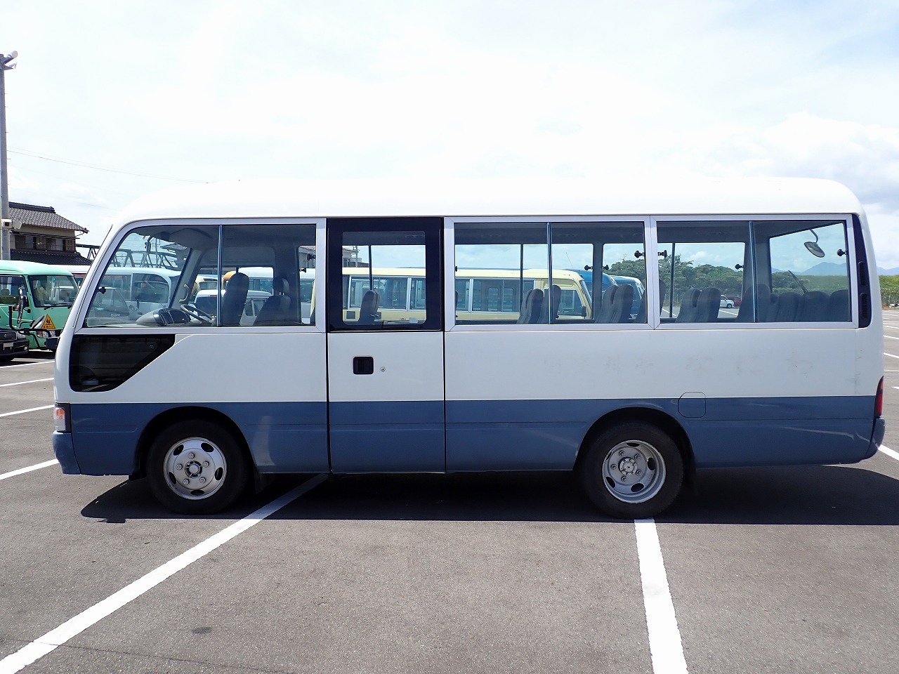 TOYOTA Coaster