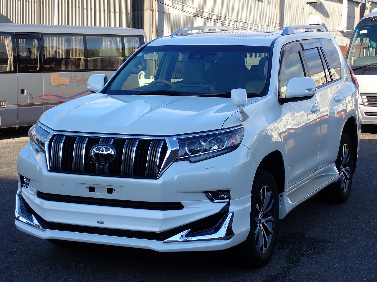 TOYOTA Land Cruiser Prado