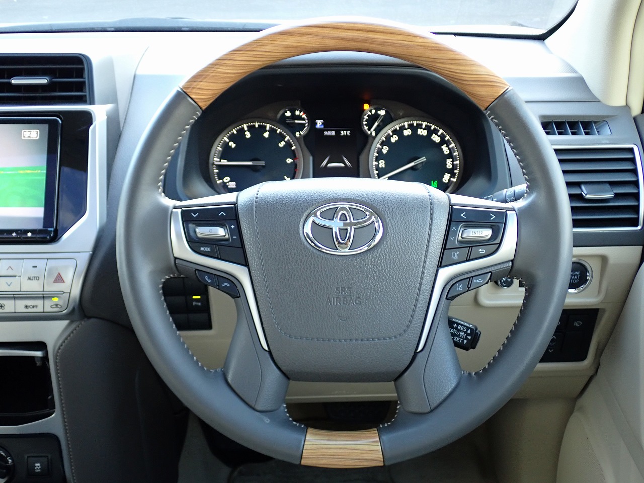 TOYOTA Land Cruiser Prado