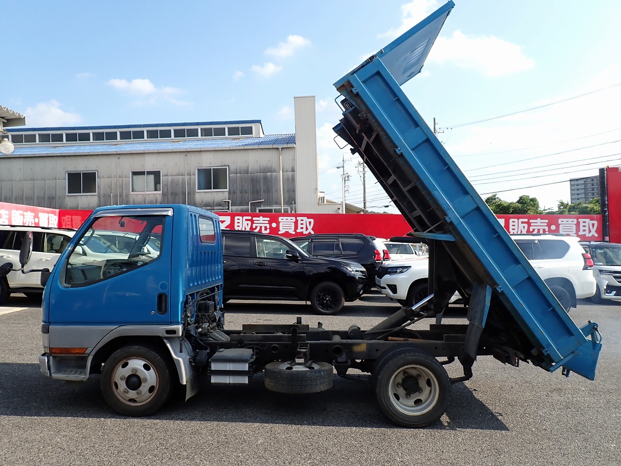 MITSUBISHI Canter