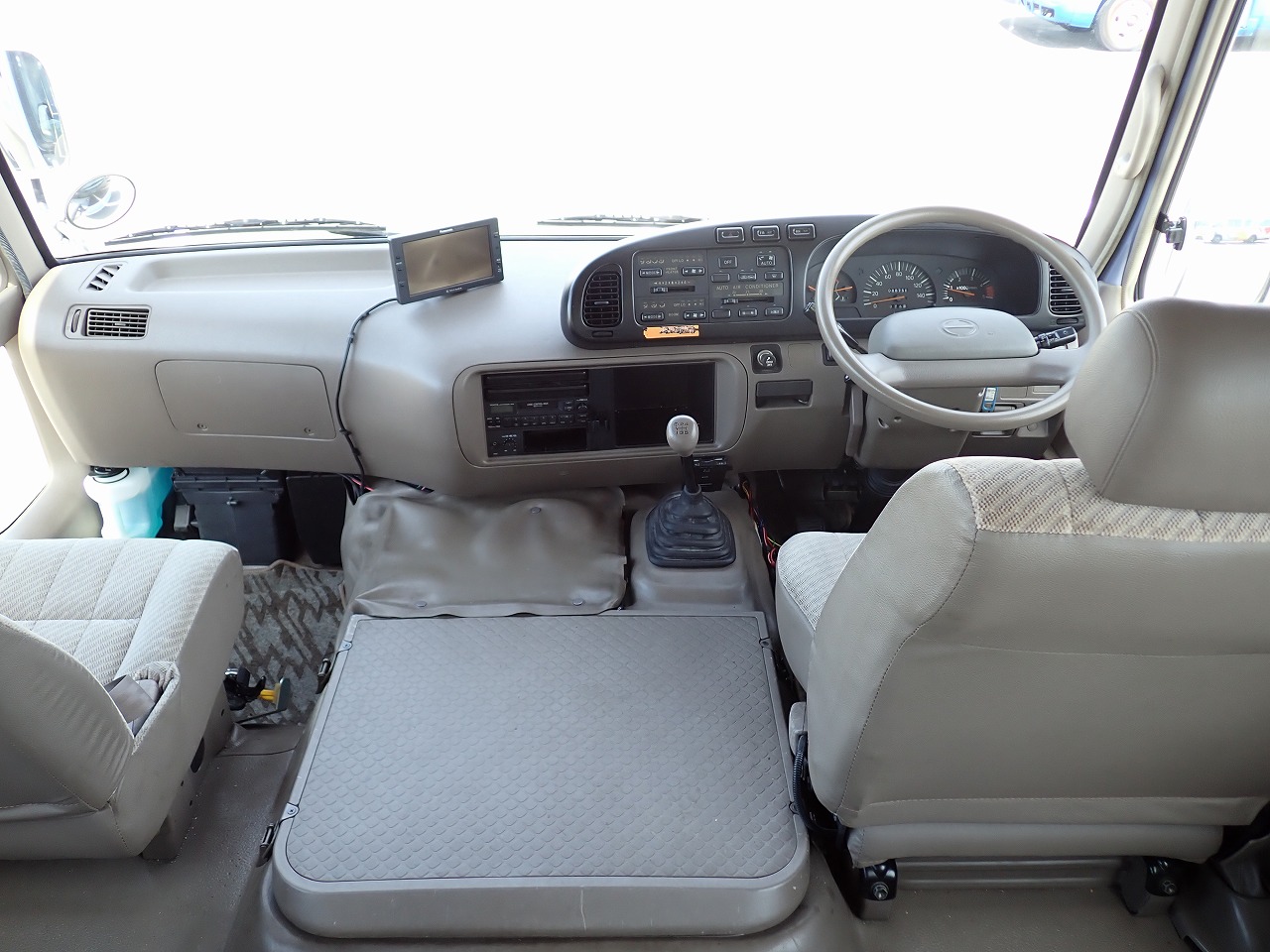 HINO LIESSE II