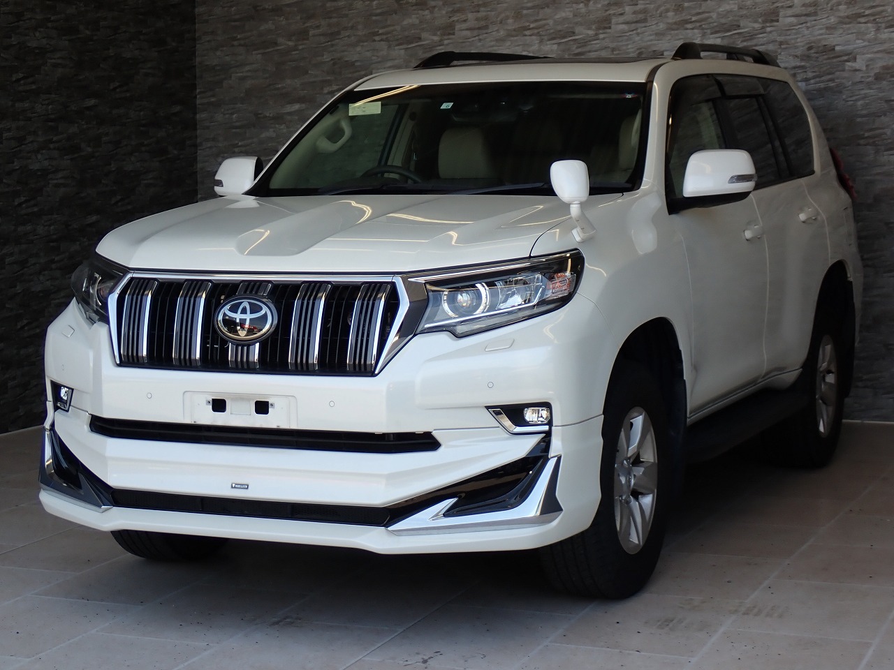 TOYOTA Land Cruiser Prado