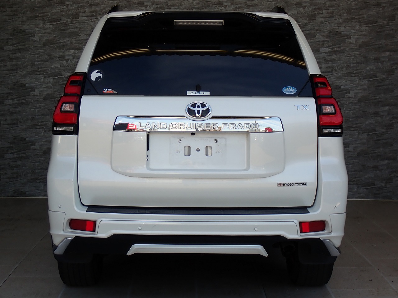 TOYOTA Land Cruiser Prado