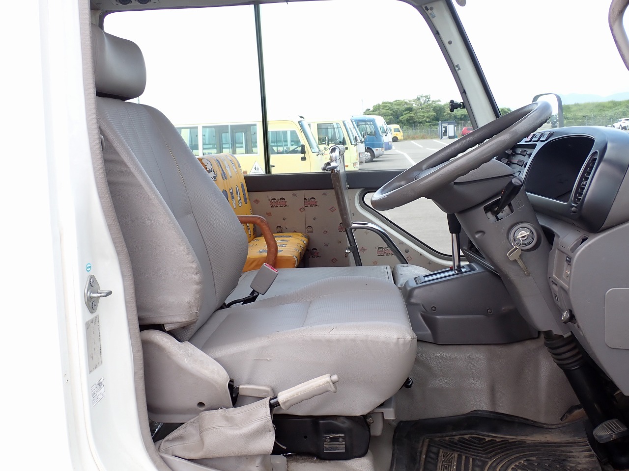TOYOTA Coaster