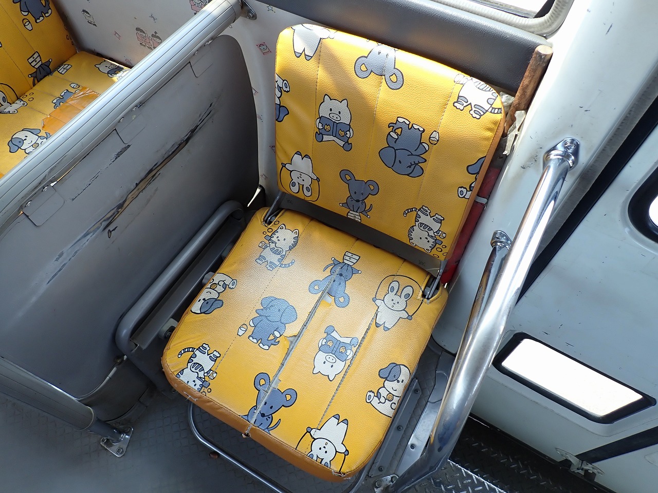 TOYOTA Coaster