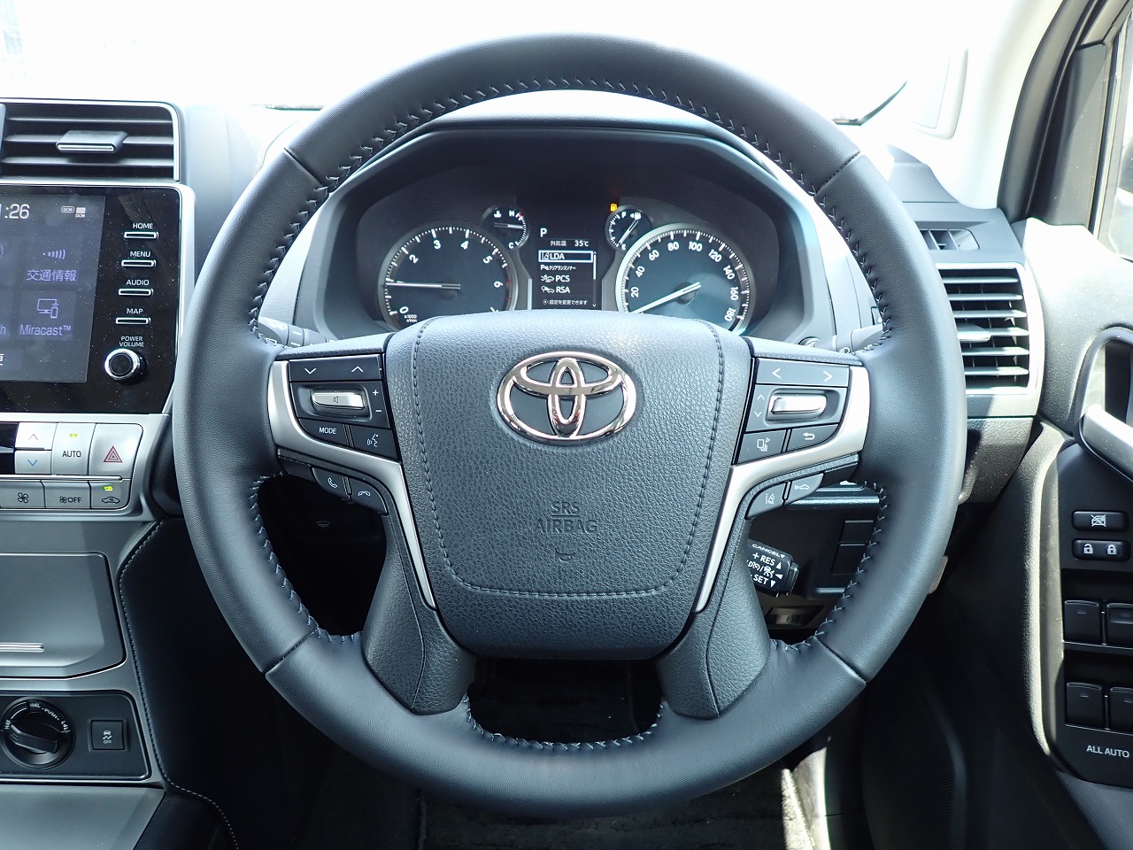 TOYOTA Land Cruiser Prado