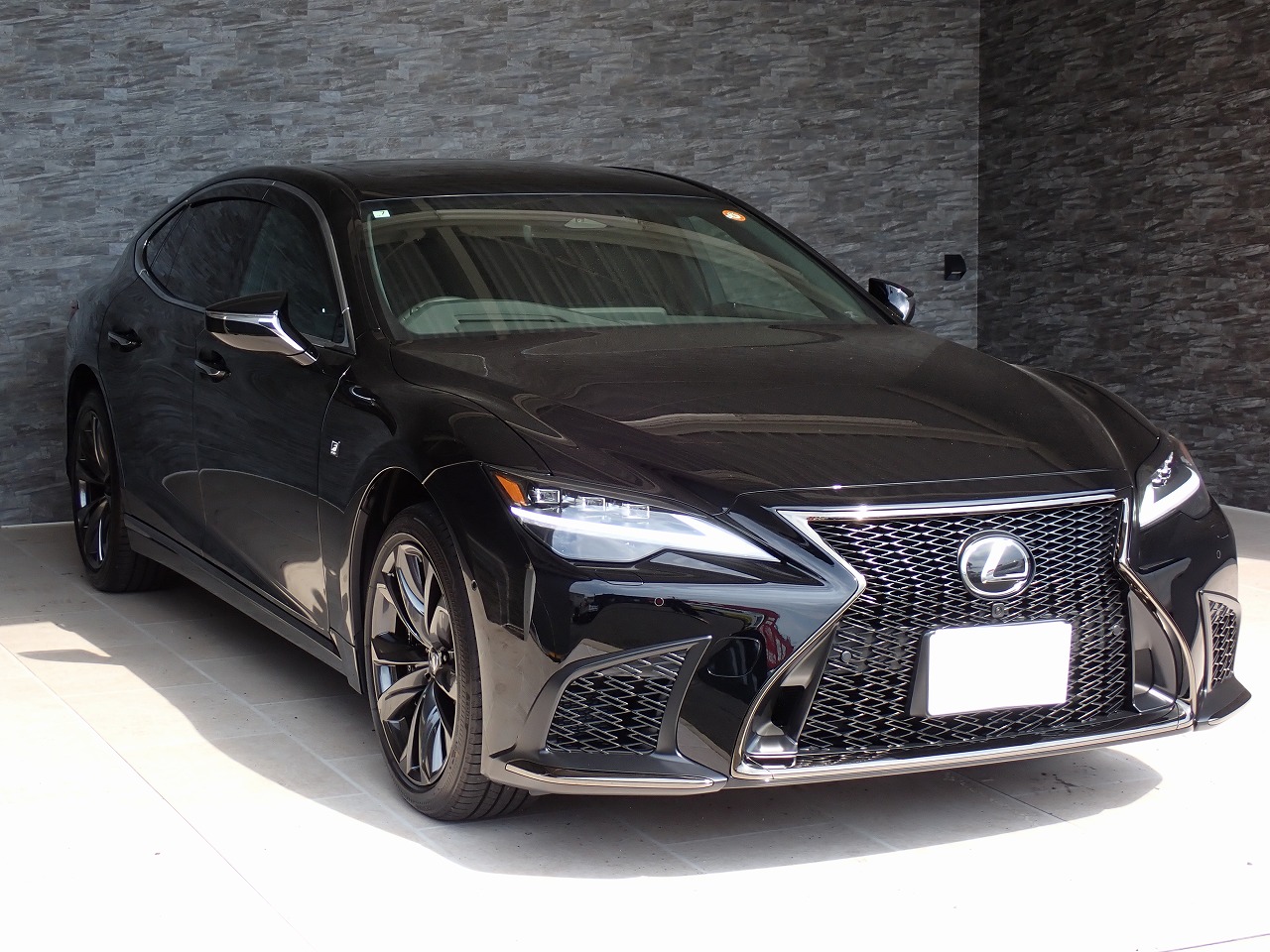 LEXUS LS