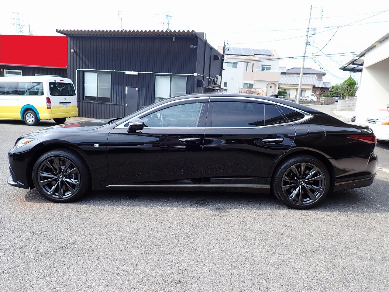LEXUS LS