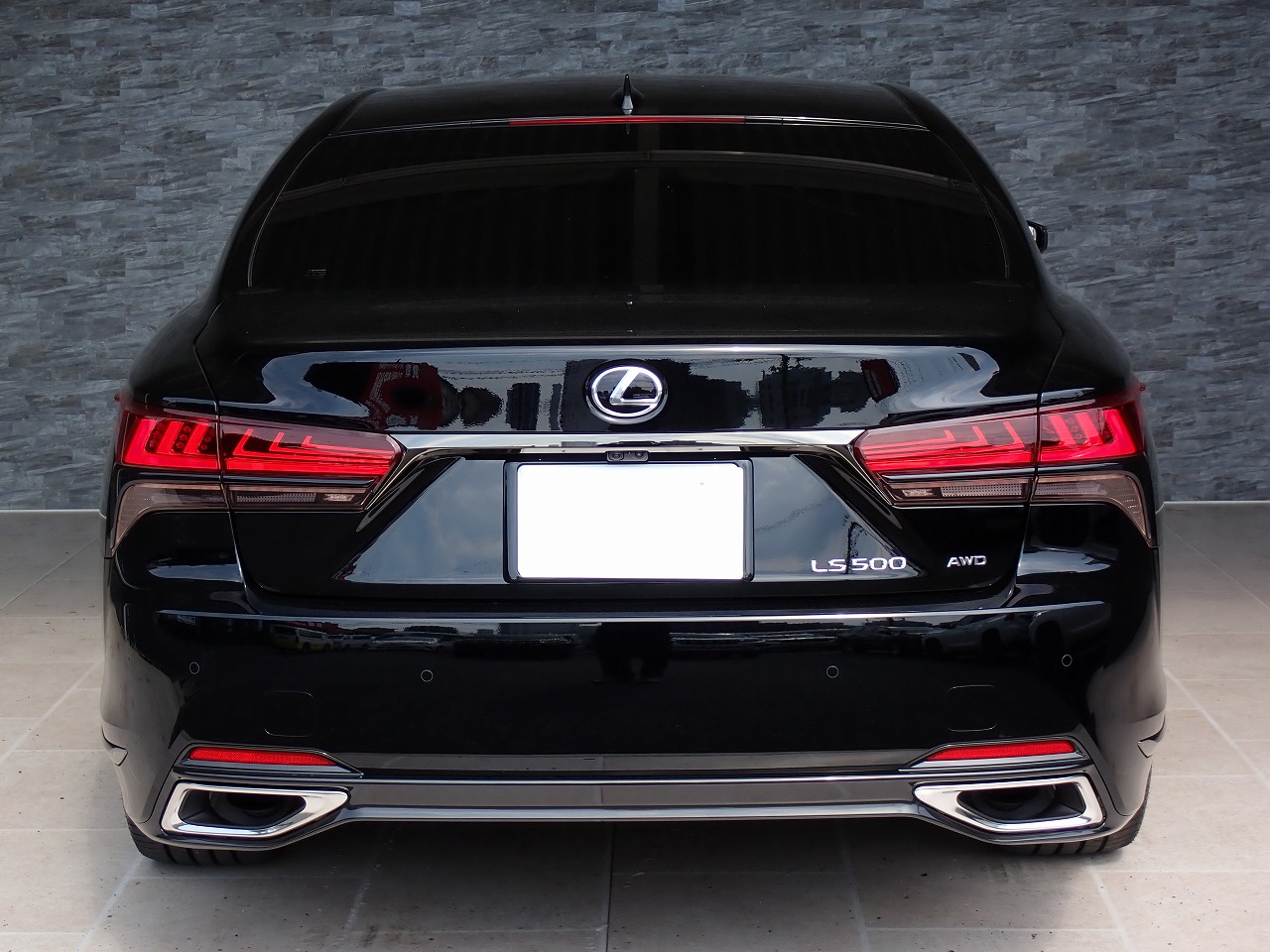 LEXUS LS