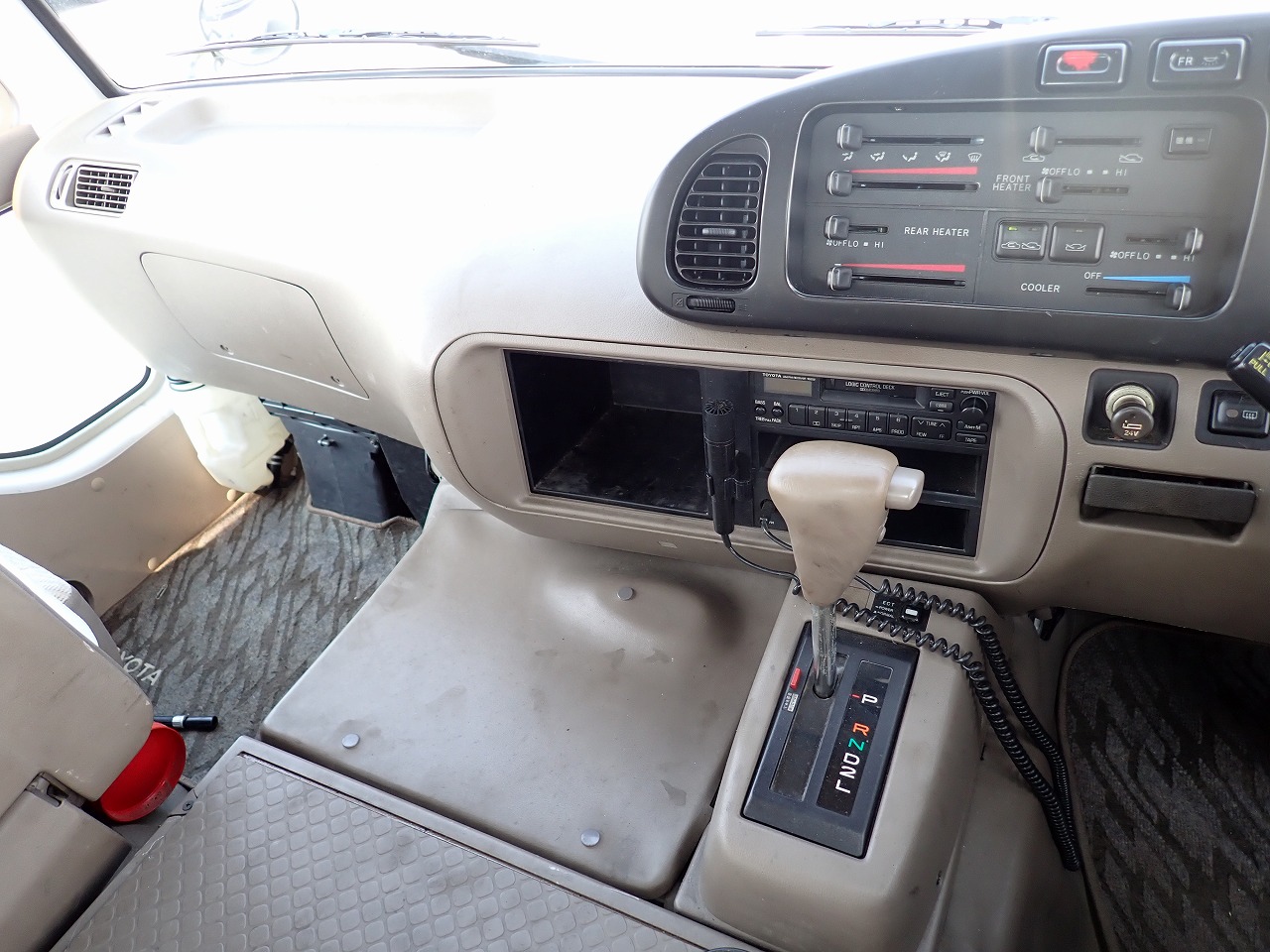 TOYOTA Coaster