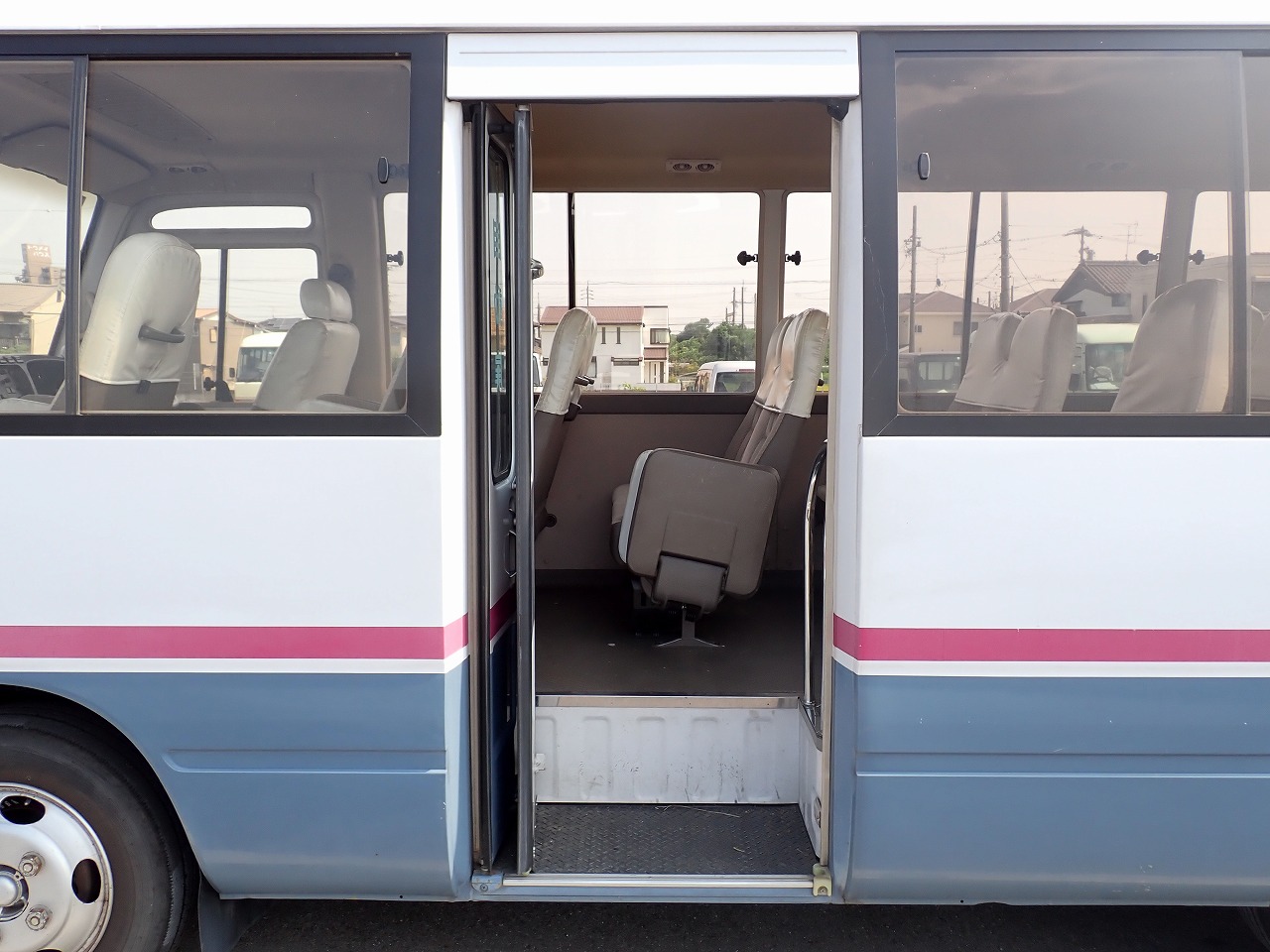 TOYOTA Coaster