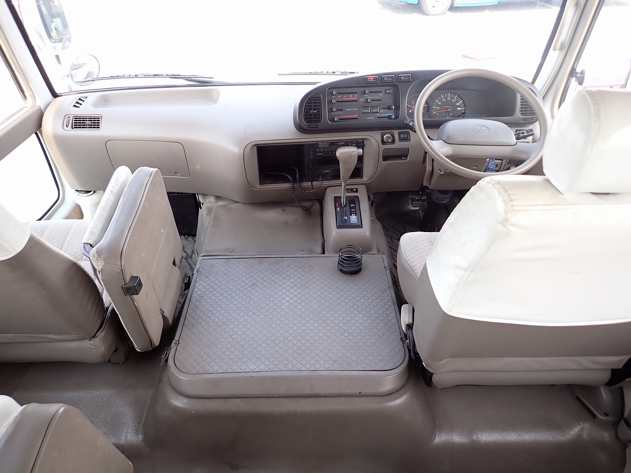 TOYOTA Coaster