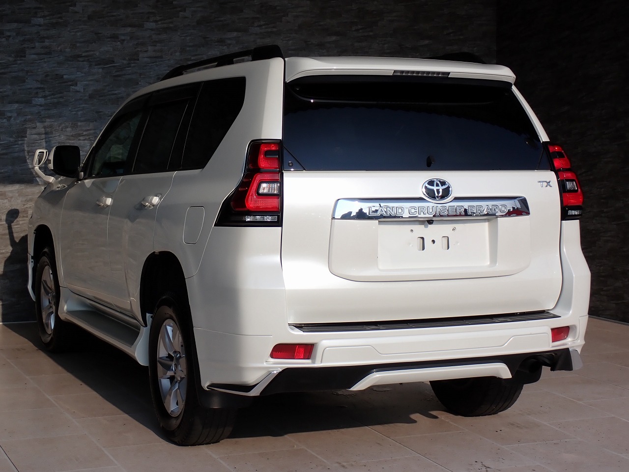 TOYOTA Land Cruiser Prado