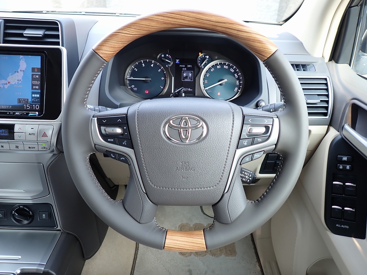 TOYOTA Land Cruiser Prado