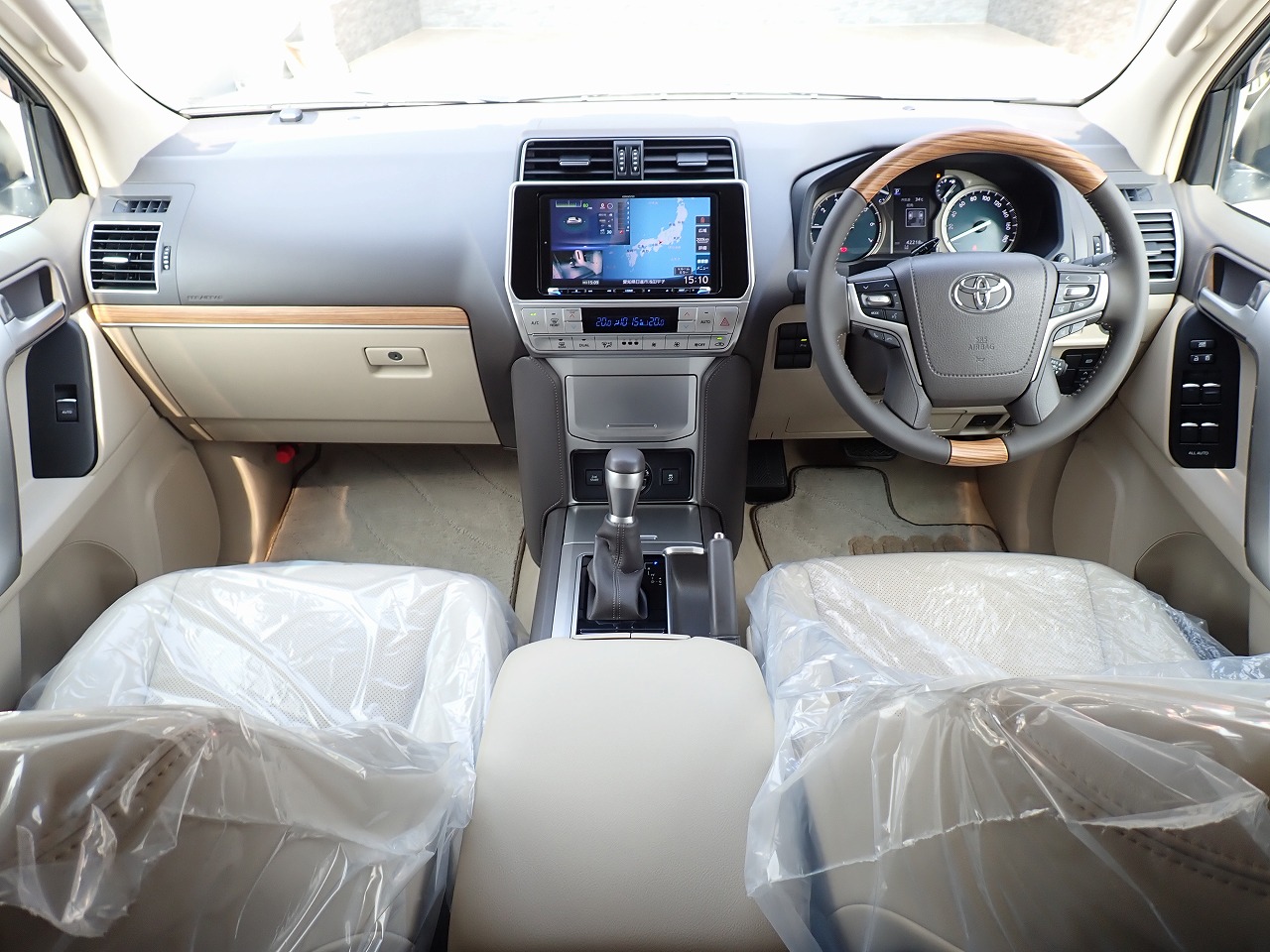 TOYOTA Land Cruiser Prado